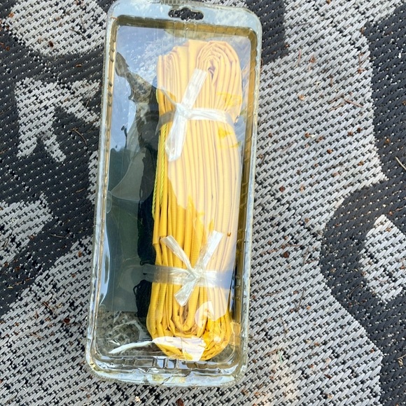 Franklin Black and Yellow Replacement Volleyball Net - Picture 6 of 9